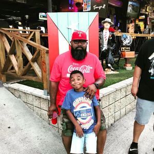 Meet your Posher, Sidney